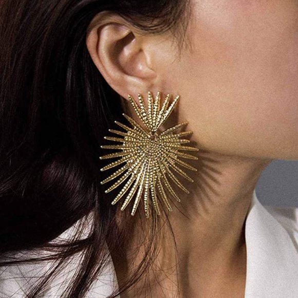Anthropologie Jewelry - "Queen's Gold Heart" Earrings